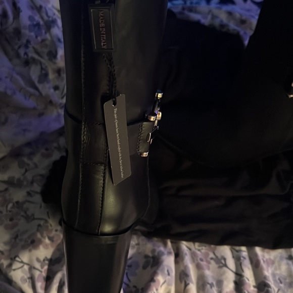 Black heeled boots - Picture 4 of 4
